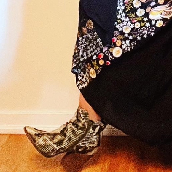 Guess Snake Skin Ankle Boots - Picture 4 of 4